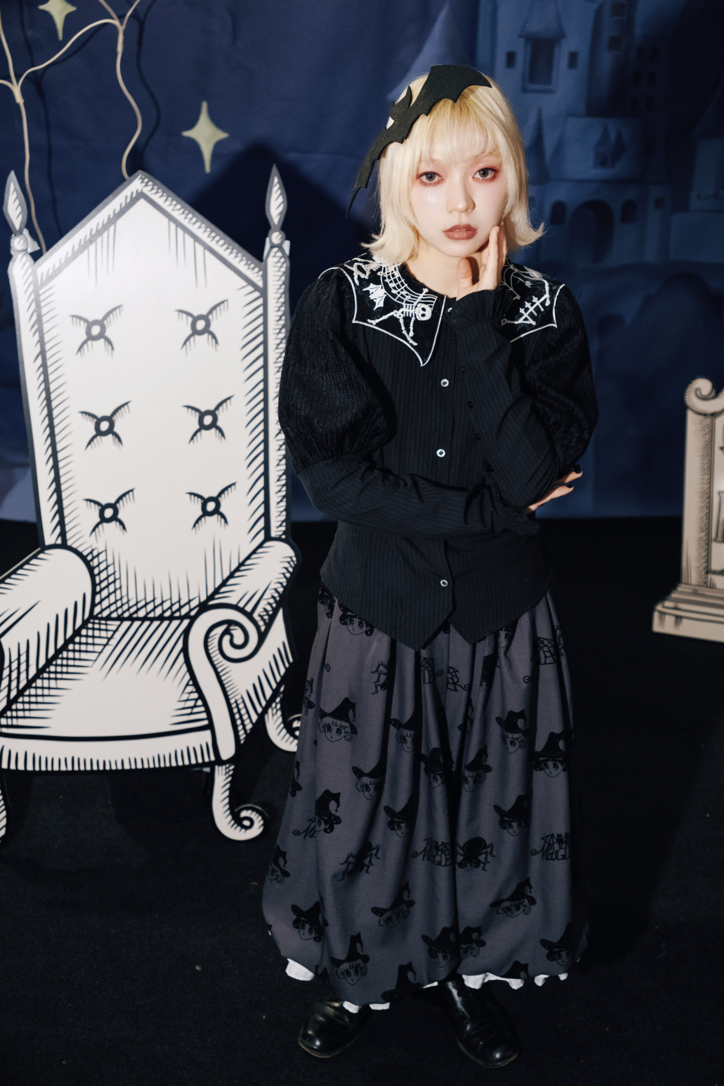 Top Cropped Sleeve Spider Collar Puff