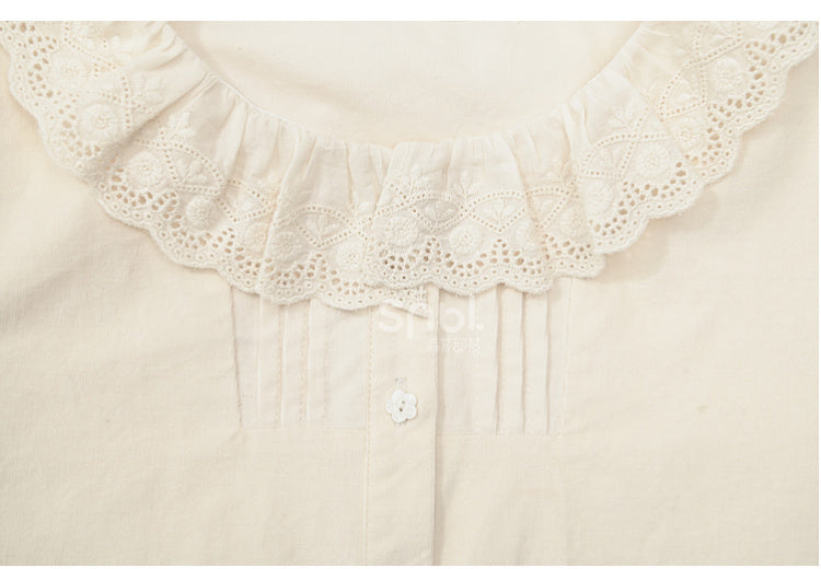 Aprikosenbluse mit Rundhalsausschnitt