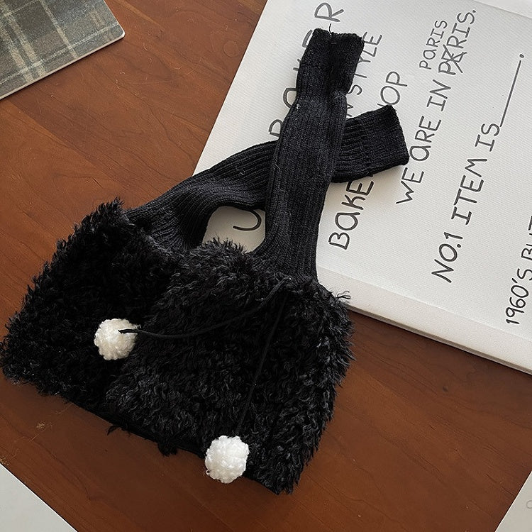 キュートなホワイト/ブラック/ブラウンのY2Kニットレッグウォーマー(ポンポン付き)