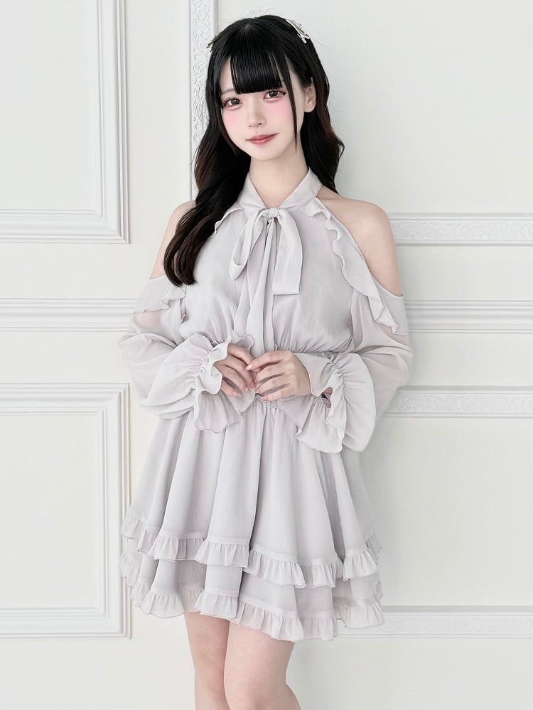 Taillen-Rand Jirai Angel Kleid Style Kei mit Ausschnitt in Grau gesmokter gestufter Schulterrüsche