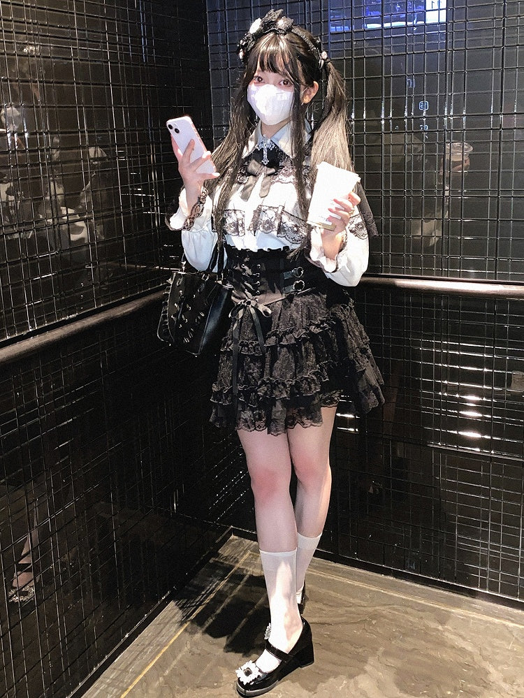 Jupe à volants en dentelle taille haute style mine terrestre avec boucles en forme de cœur bleu Jirai Kei