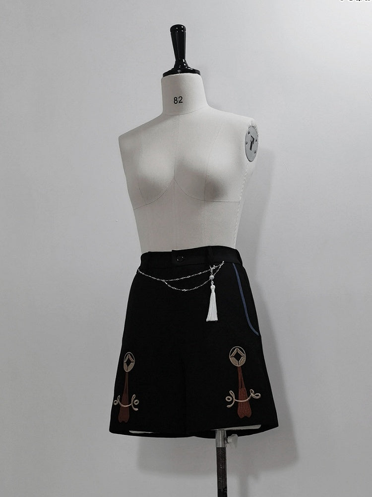 Black Ouji Lolita Straight-leg Shorts with Chain and Tassel
