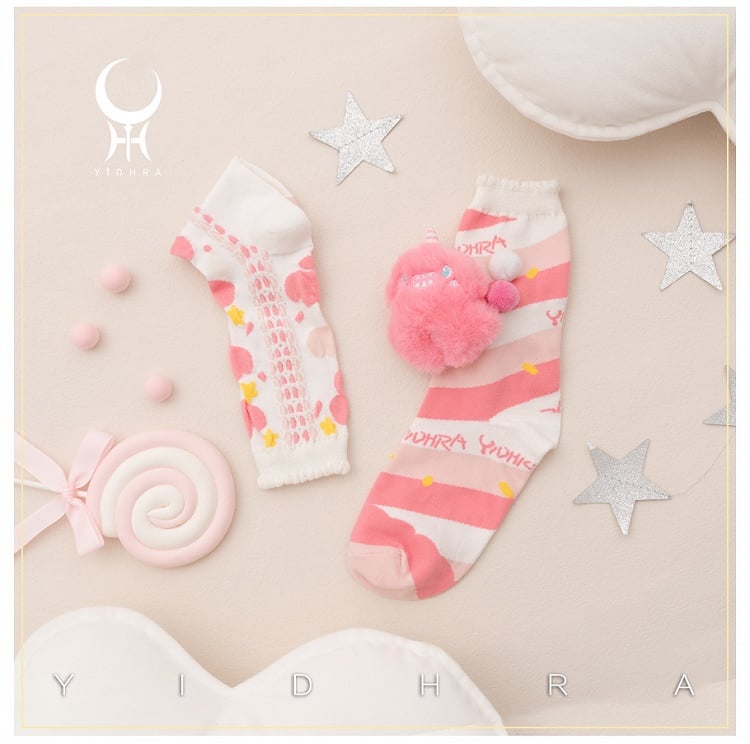 Süße Lolita-Socken mit niedlichem Plüschtier verziert
