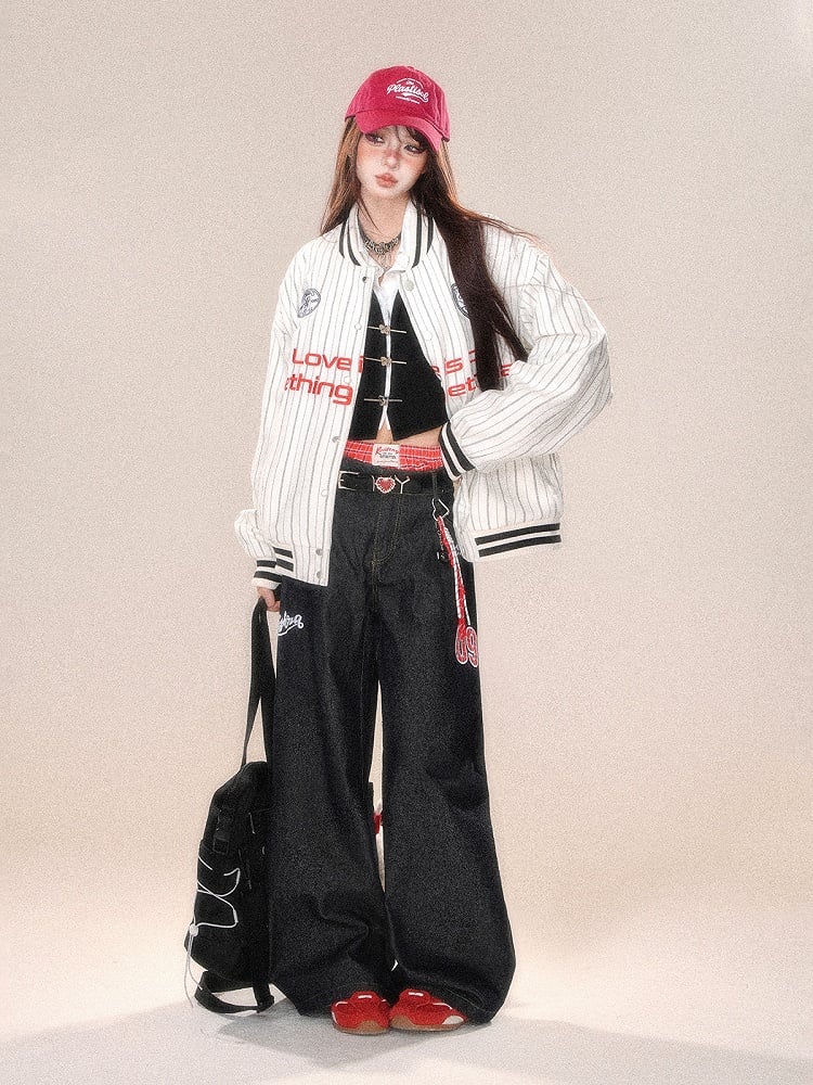Grau-weiße Baseballjacke mit Streifenstickerei