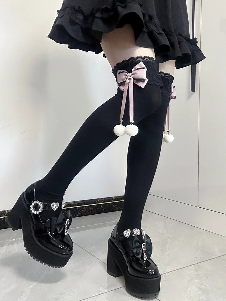 Jirai Kei Pompom-Details Spitzenbündchen Schleifen Overknee-Strümpfe