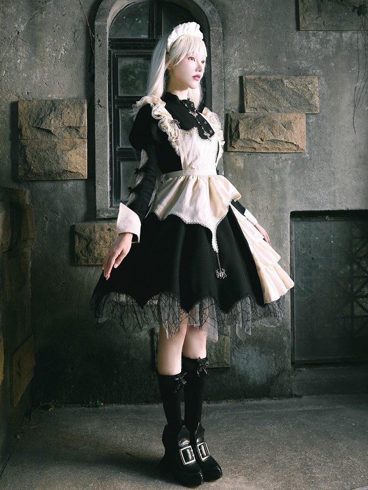 Schwarzes Lolita-Kleid mit geschwungenem Spinnennetz-Saum und beiger Schürze