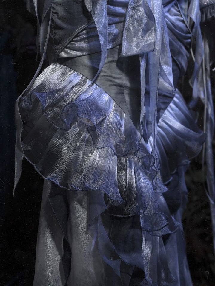 Jupe sirène gothique Corpse Bride bleu poussiéreux à volants et genoux