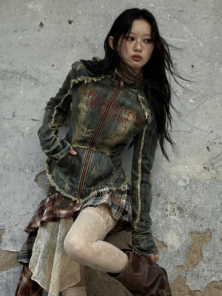 Blaue Rock-Punk-Jeansjacke mit Kreuzaufnäher