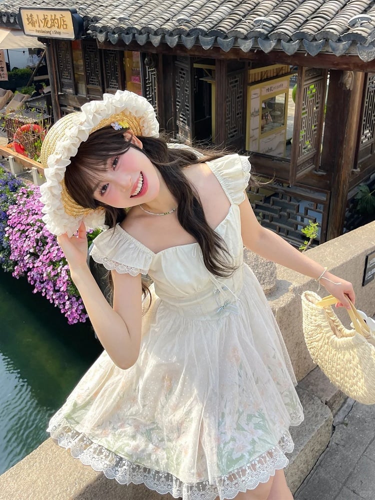 with Mesh Overlay Lily Print Dress Beige Flutter Sleeves Basque Waist