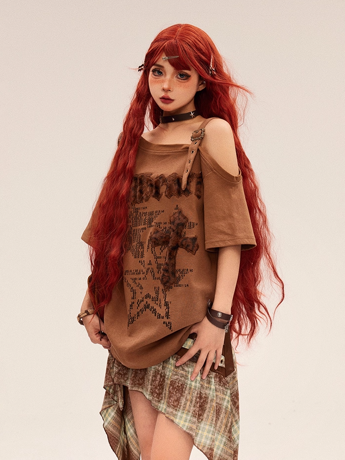 Fashion Gyaru Asymmetrical T-shirt Neckline Leopard Cross Applique Brown