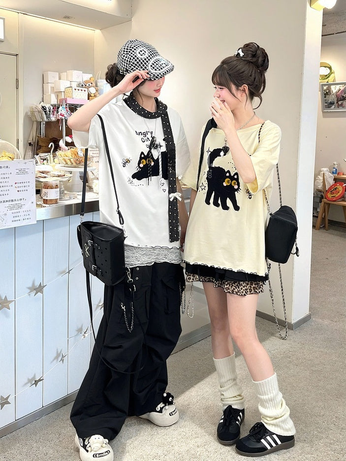 White/Beige Cat Pattern Lettuce Hem T-Shirt