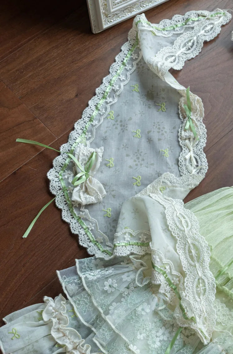 Embroidery Green Triangle Small Scarf Bowknot