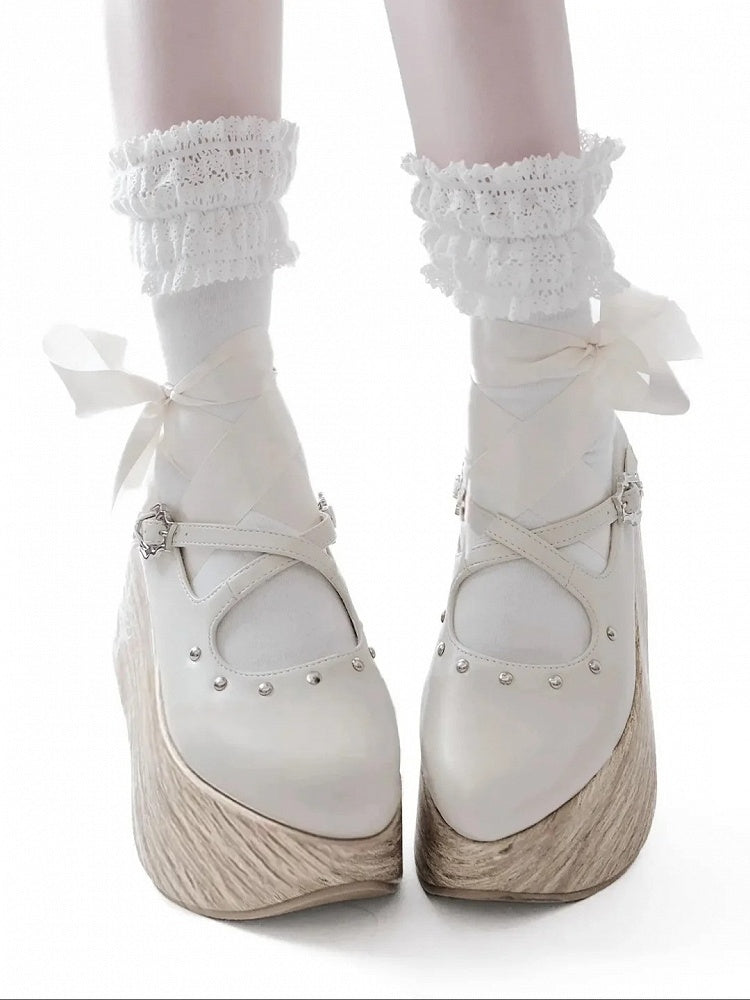 Lace-up Criss-cross at Ankle Platform Shoes with Gothic Buckle White Strap