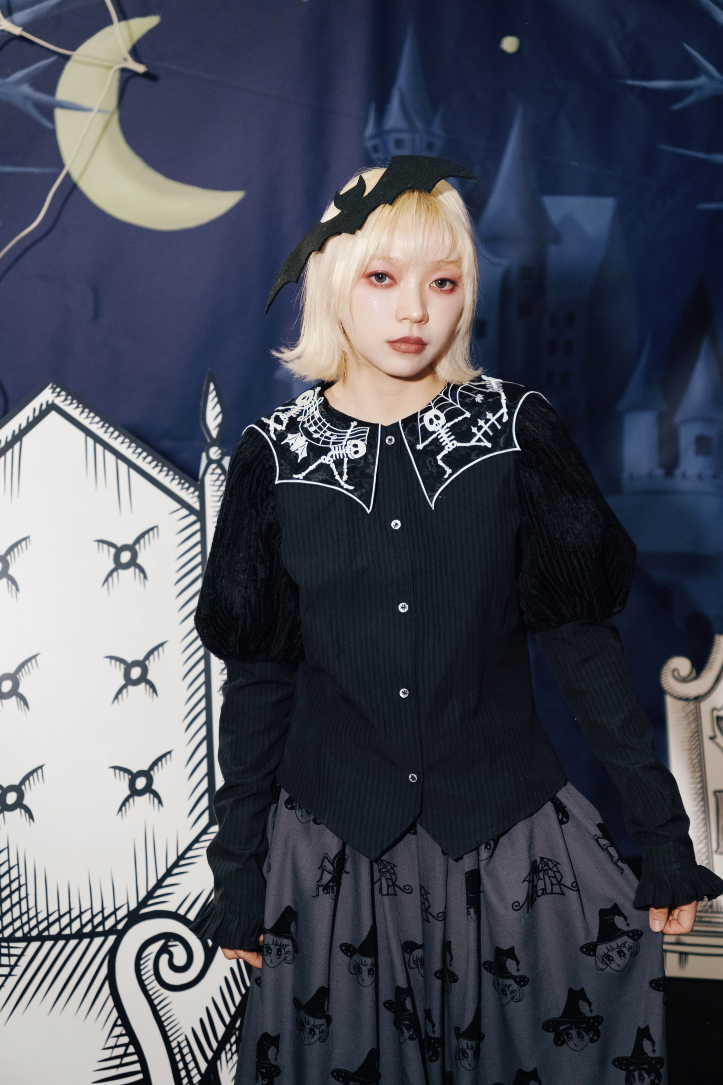 Top Cropped Sleeve Spider Collar Puff