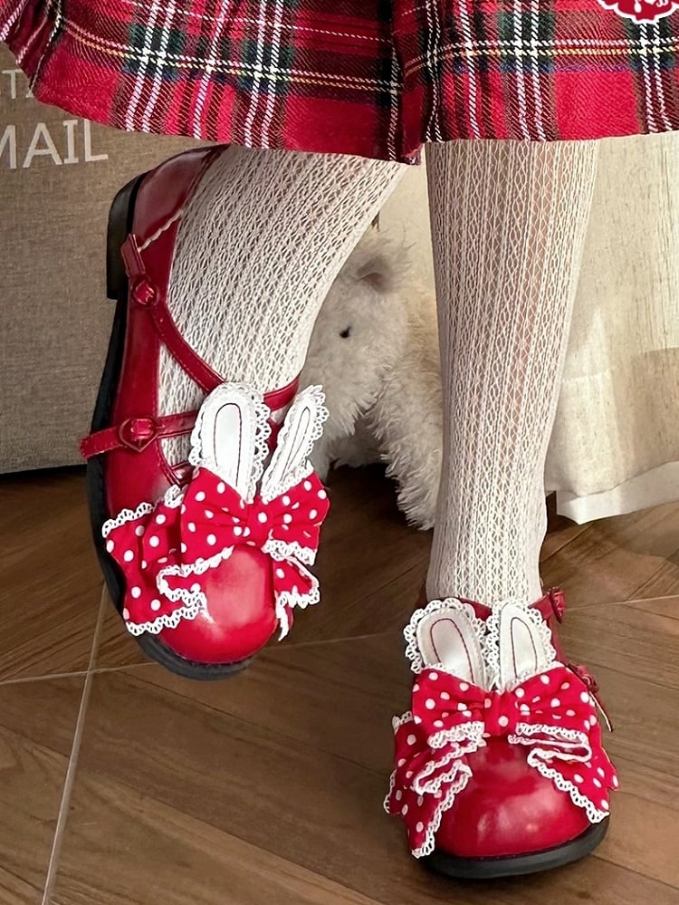 Ohr Red Bunny Lolita Polka-dot Muster Schuhe an Crisscross Top Design Schleife