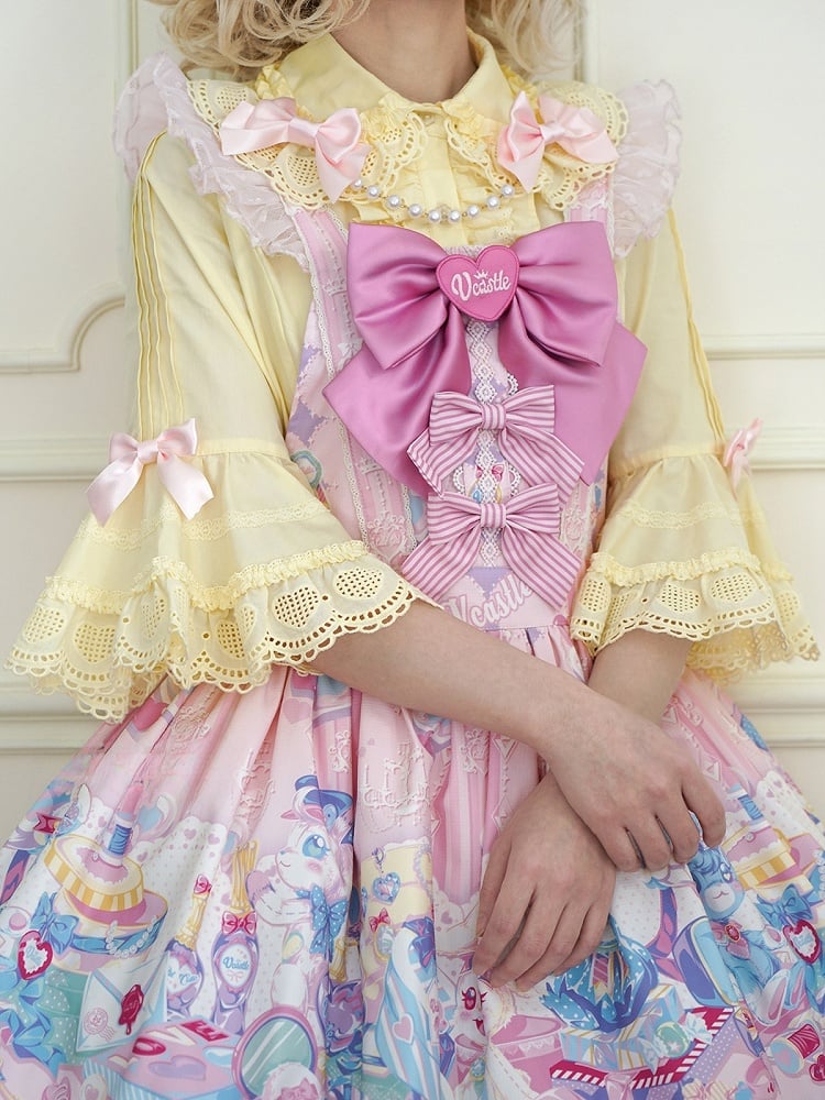 Gelbe Baumwollbluse mit rundem, flachem Kragen und Glockenärmeln
