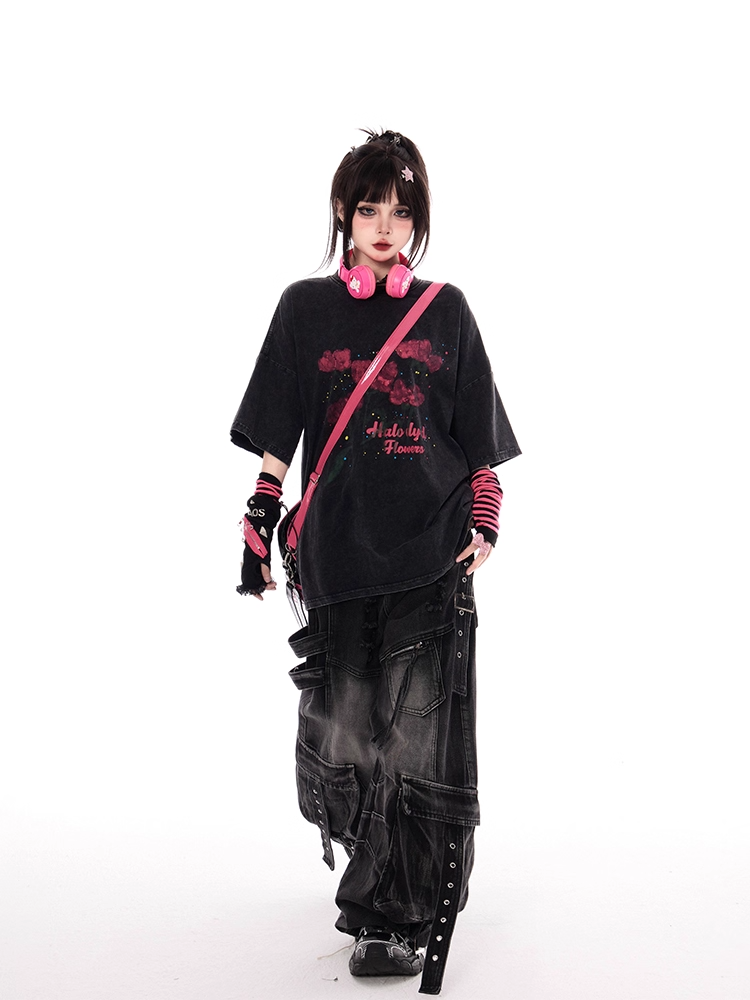 Rose Print Black Faded Wash Distressed Oversize T-shirt Red