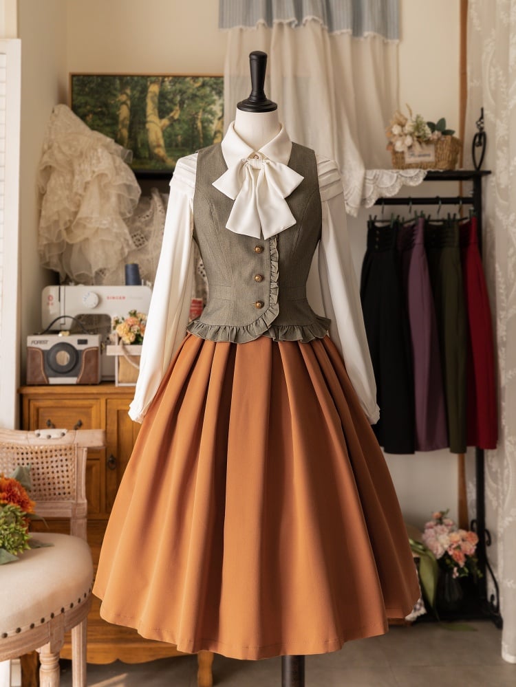 オレンジのハイウエストプリーツスカート レースアップ&シャーリングバック
