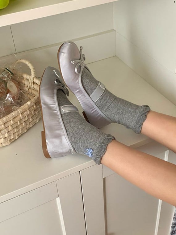 Details Pink/Blue/Black/White/Yellow/Gray Bowknot Calf Ruffled Socks Cuff