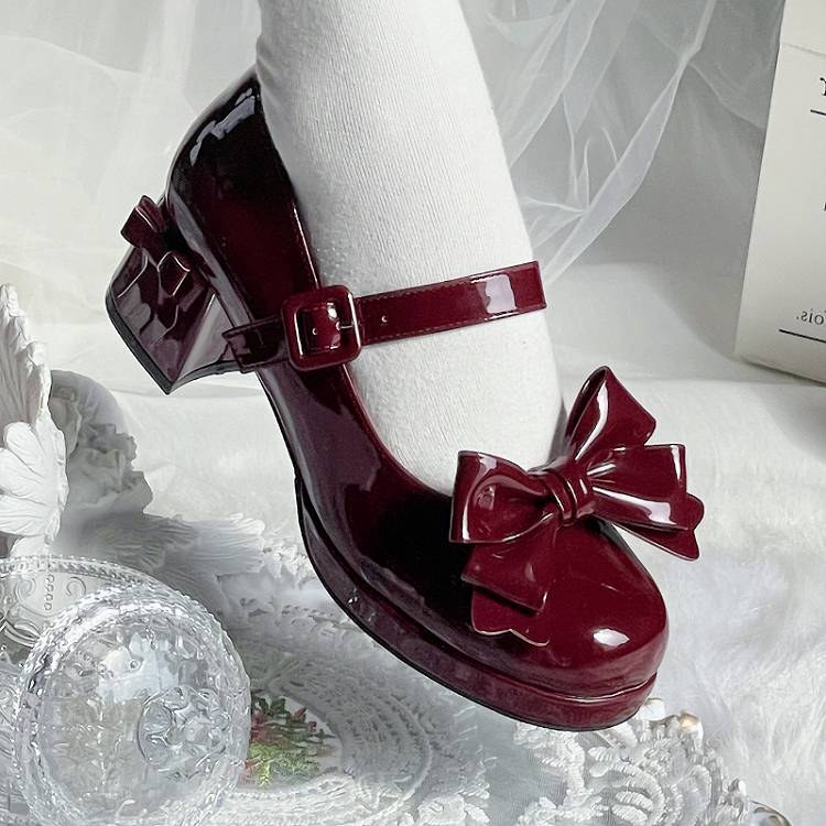 Weinrote Lolita Mary Janes mit Schleife und Schnalle