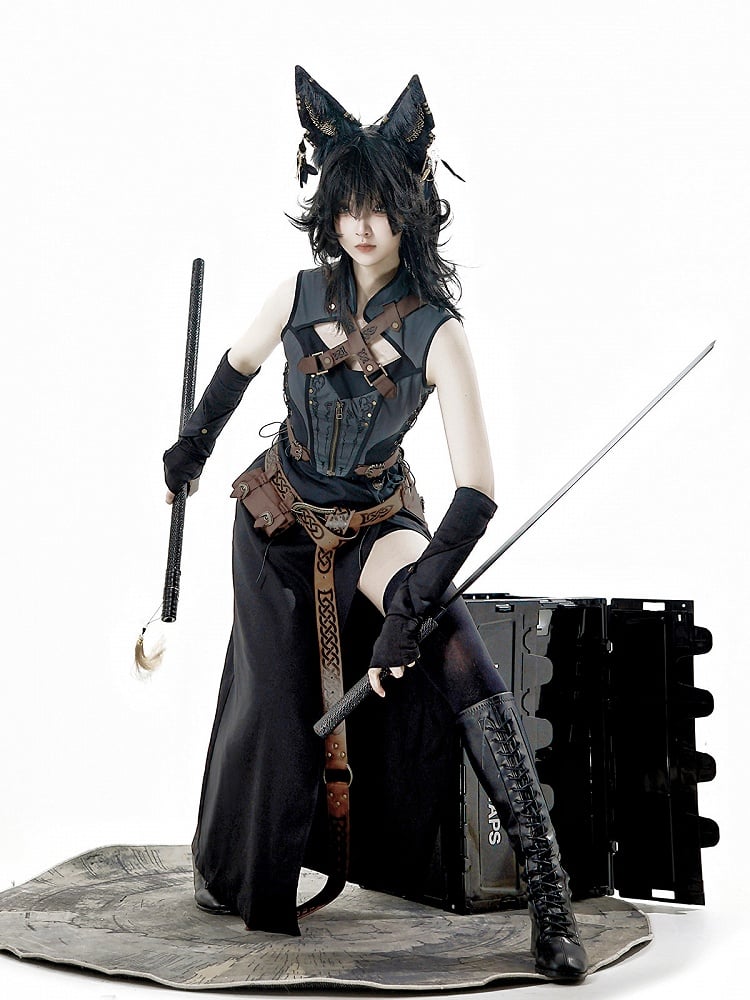 サイドカラーとバックルストラップのドレス、ノースリーブ、バンド付き、ブラック、グレー、クロススリット