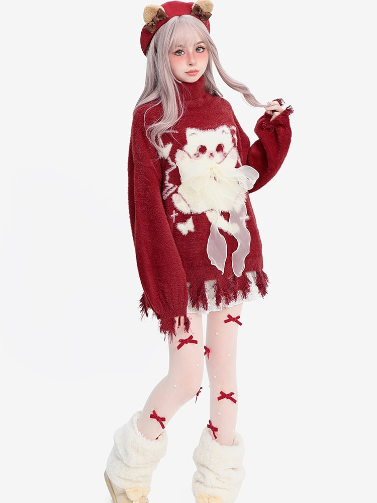 赤い猫柄のリボンアクセント、ディストレストリムのハイネック、着心地の良いセーター