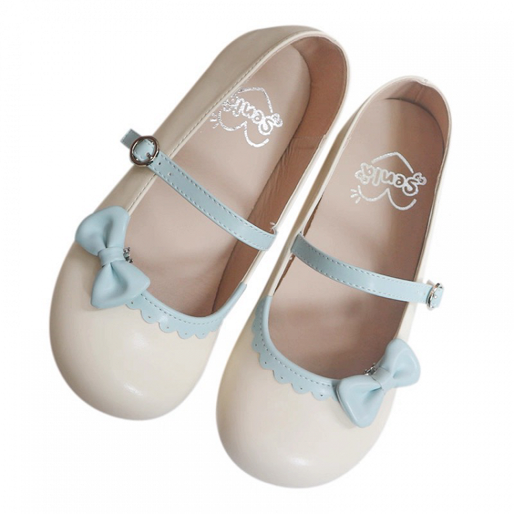 Flacher Saum, Schleife, rund – Schuhe Lolita-Zehe mit gewellter Beige-Blau