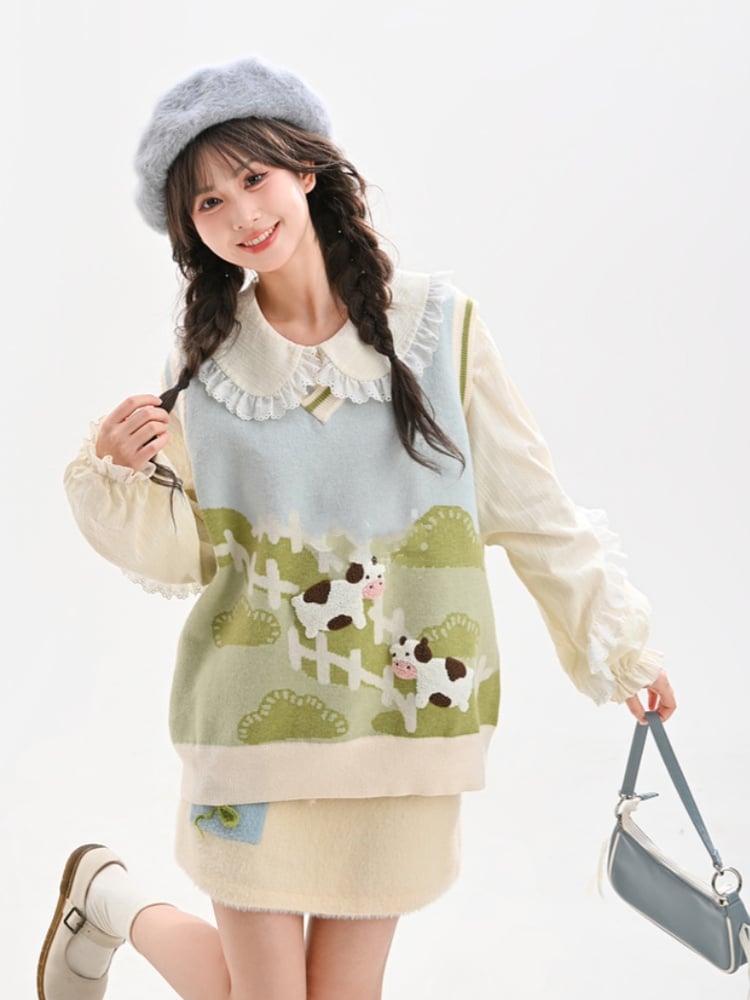 フロントにセルフタイストラップが付いたベージュの花柄ニットスカート