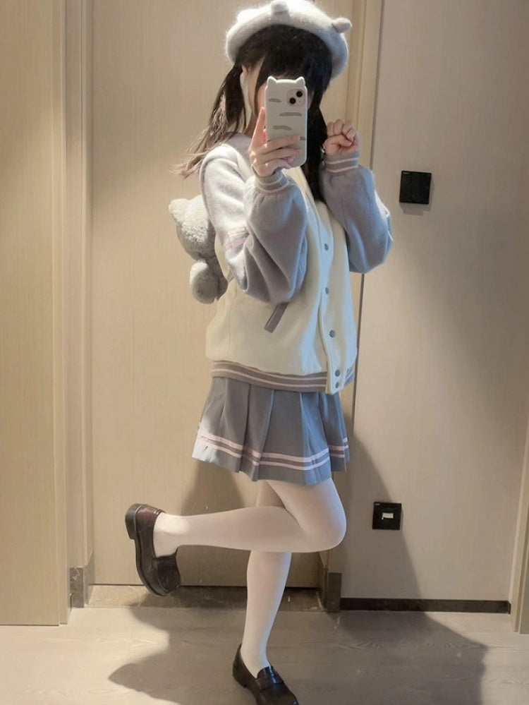 白とグレーの猫柄フード付きウールベースボールジャケット