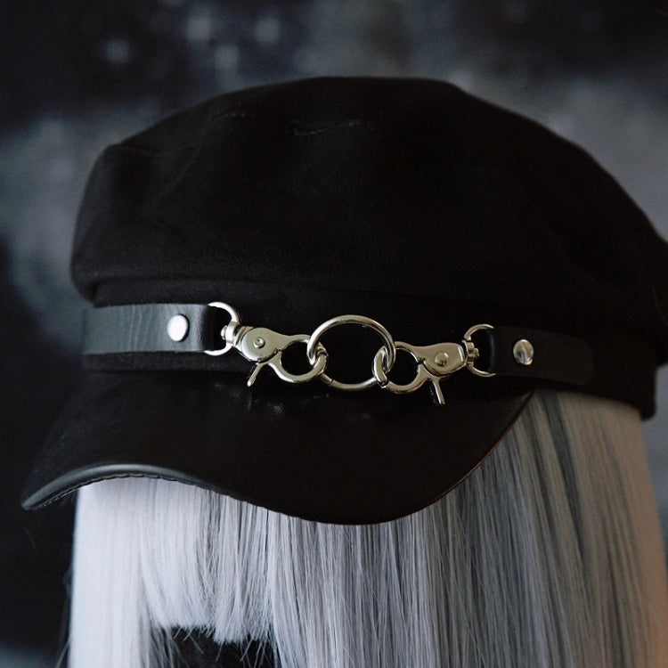 Baretthut mit Gothic-Schnallen in Schwarz