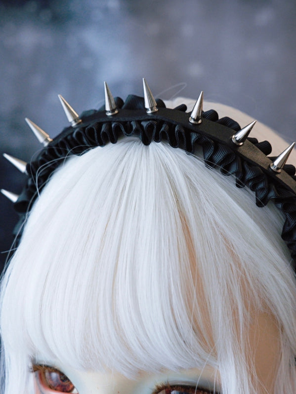 KC Trim Gothic Ruffle Black With Studs Design