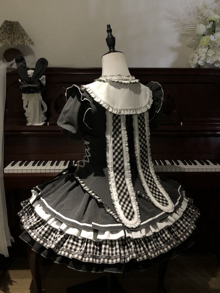 mit Ohrenkragen Gestreiftes Kleid Dark Lolita bei Gothic Bunny Kurze Ärmel Grauer Rücken