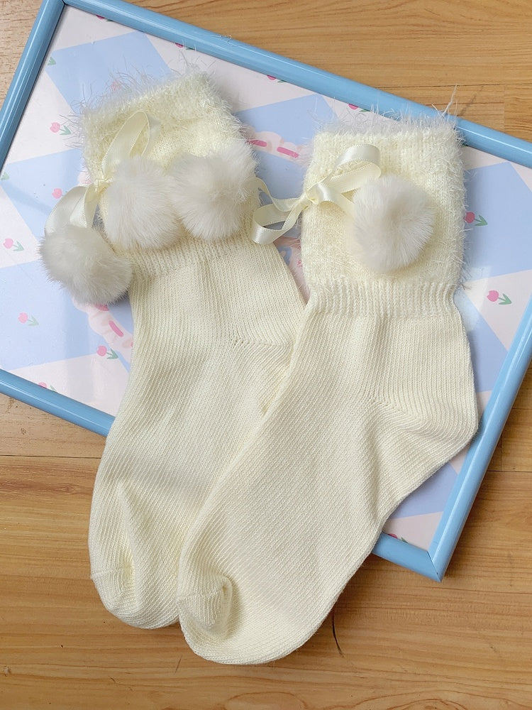 Pompon Daily Charm Weiße Selbstbindesocken mit Riemen Kawaii