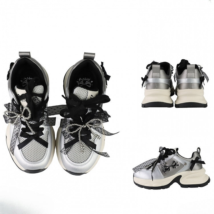 Schnürschuhe mit Perlenbesatz vorne, schwarze Schleife, Schnürung, verzierte Details