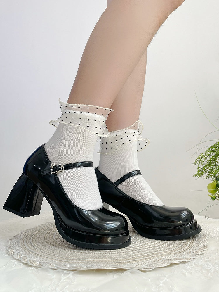 Süße Lolita-Söckchen mit weißem Organza-Besatz und Punkten