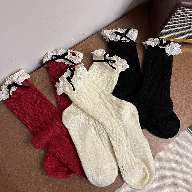 Chaussettes mollet à nœud et bordure en dentelle rouge