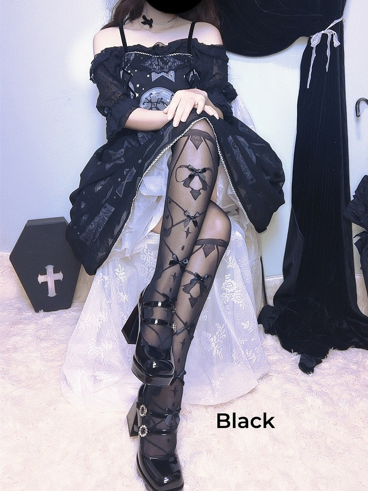 Lolita-Overknee-Strümpfe mit Schleifendetails und kreuz und quer verlaufendem Streifendruck