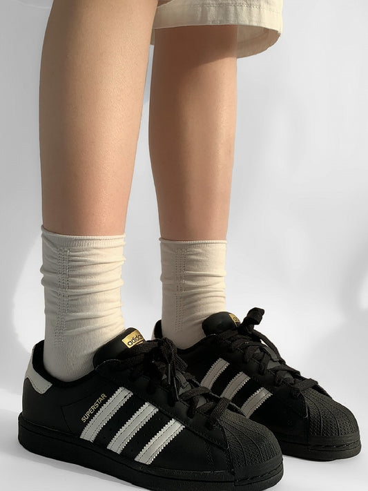 Ribbed Loose White Socks Trim