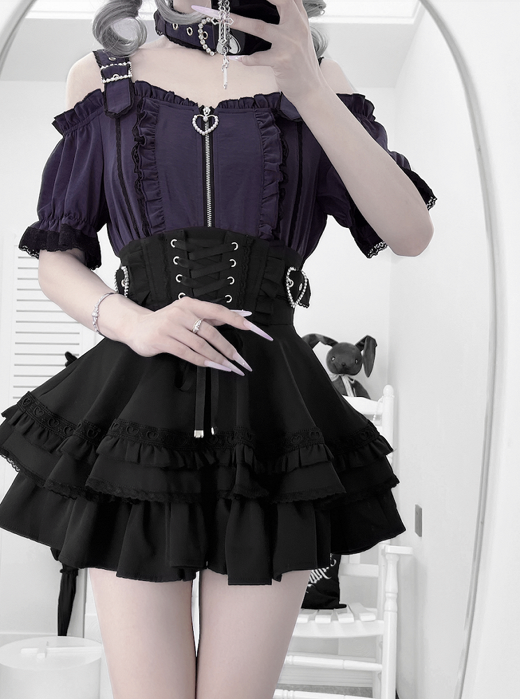 Tiered Skirt Black and Jirai Kei Heart Buckles Lace-up Front Back