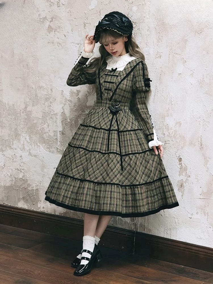 with Sleeves Elegant Classic Plaid Dress and Black Long Neckline Green Piping Lace Lolita