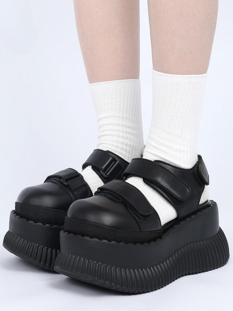 - Strap Platform Closures with Black Design Velcro Slingback Sandals
