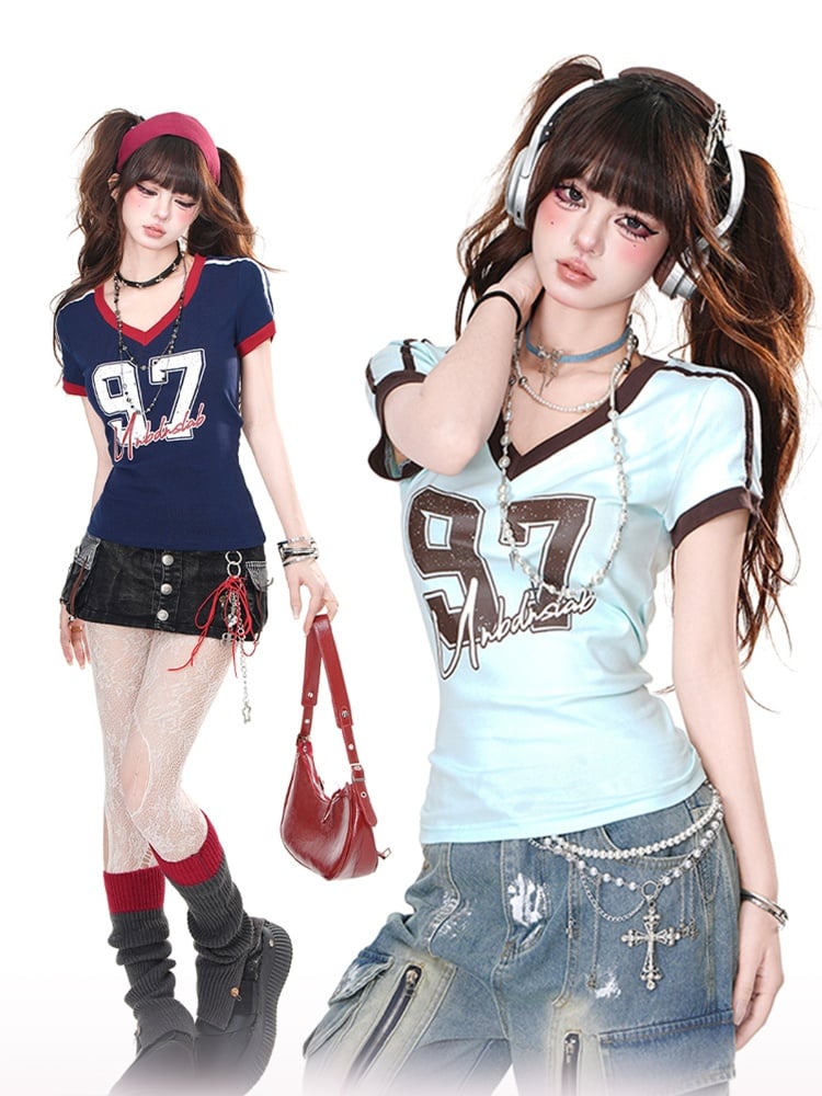 Light Blue/Navy Blue V-Neck Number Contrast Trim Glamorous T-shirt