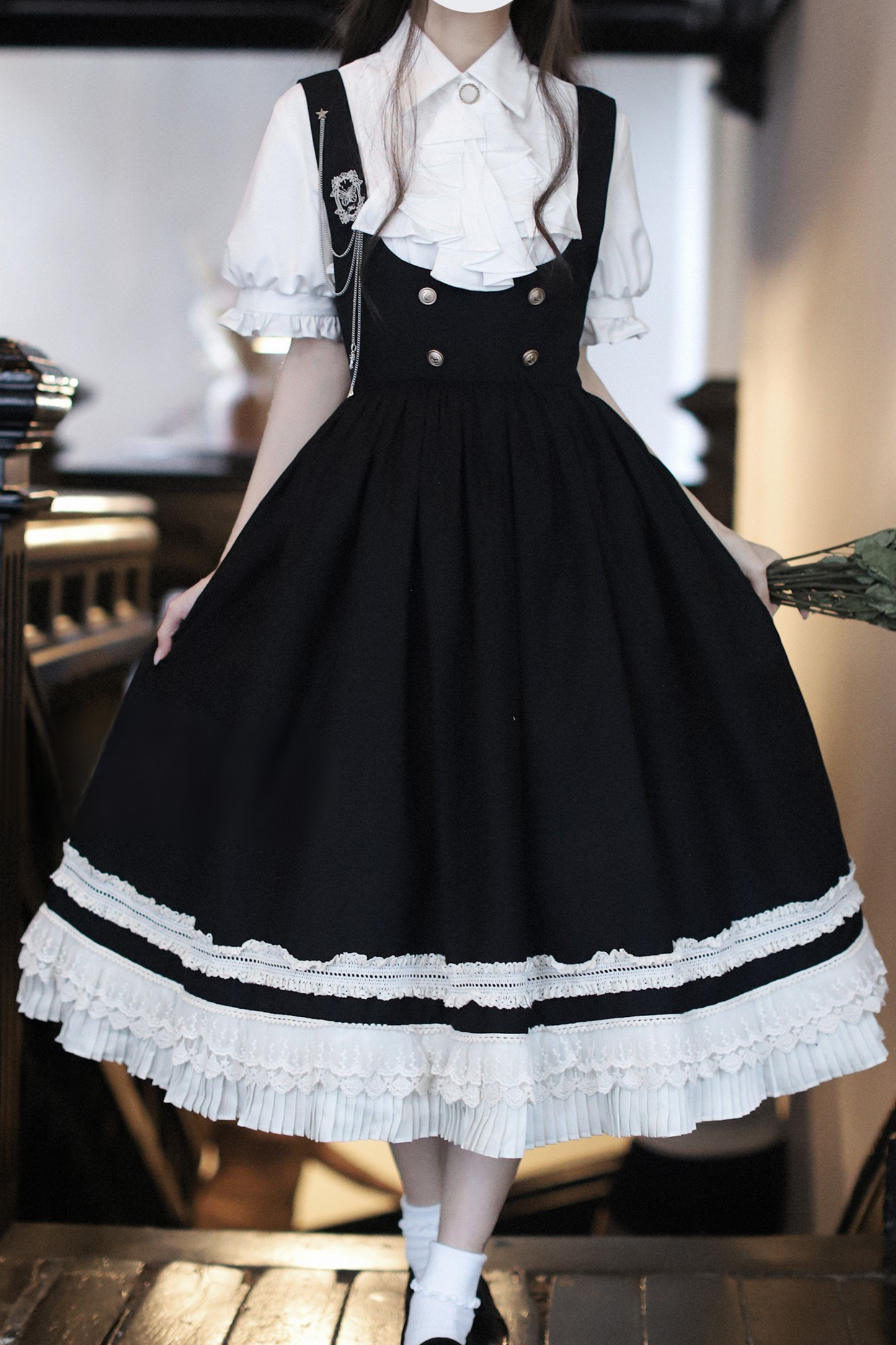 Vest British Item Light Reserved Retro College Skirt Shirt Ribbon + Low Style Brooch Tie