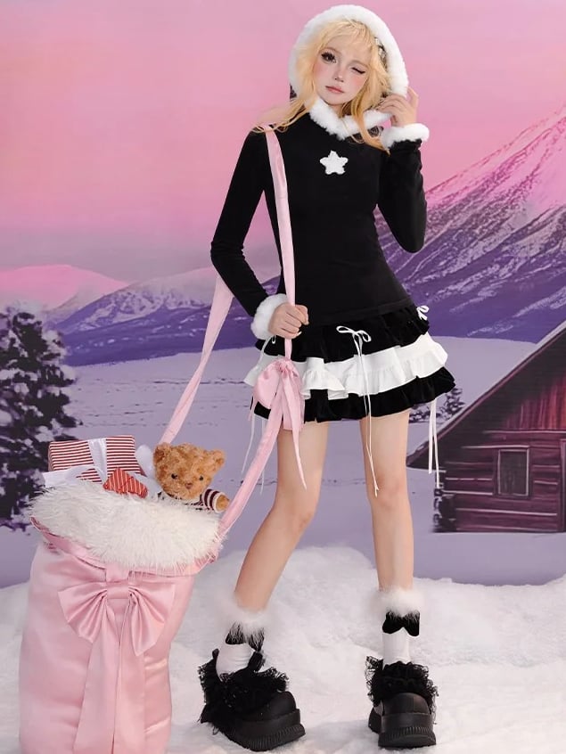 Schwarzes Slim-Fit-Oberteil mit Kapuze und Plüschbesatz und Stern-Applikation