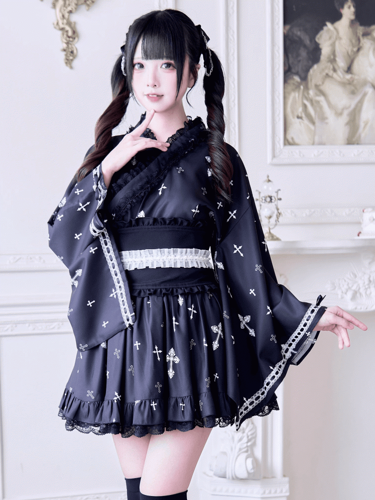 Belt and Back Big Black Hem Black/White with Corset Bow Ruffle