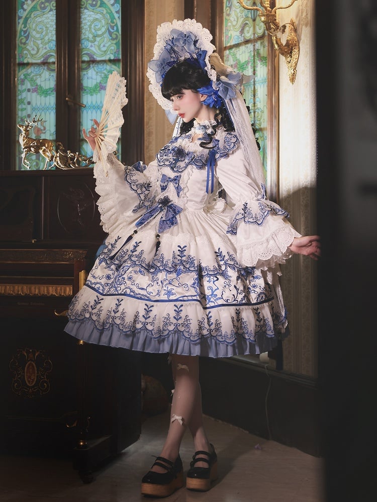und Stoff Schmetterling Weiß Chinoiserie Blau Porzellan Stickerei