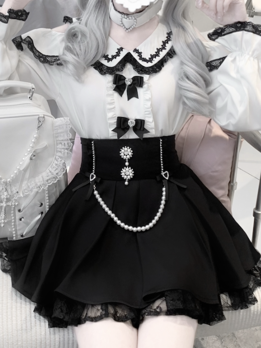 Detachable Trim with Design Lace Black Blouse Jirai Kei Peter Pan Collar Cutout Shoulder Contrast White Choker