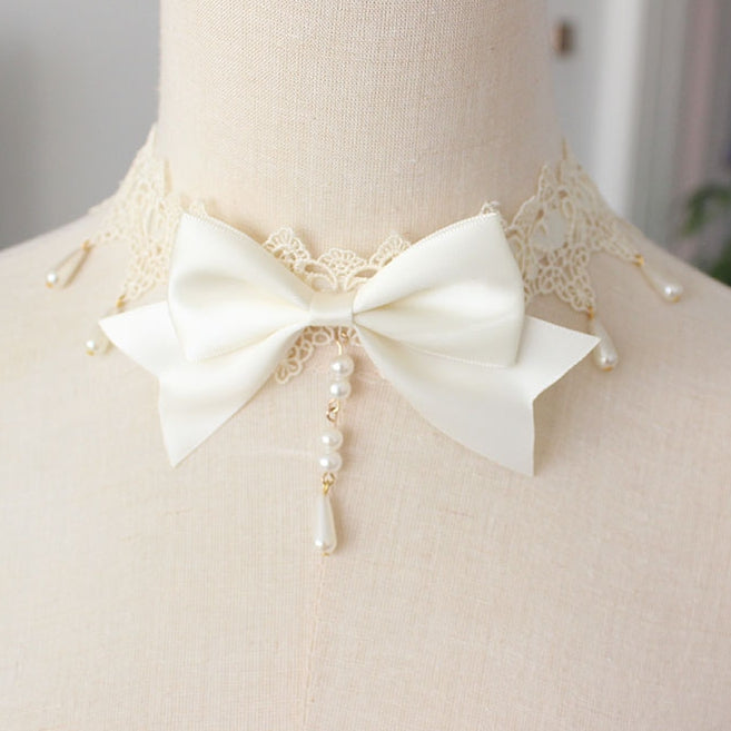 Beaded Pendant Bowknot Details Lace Choker