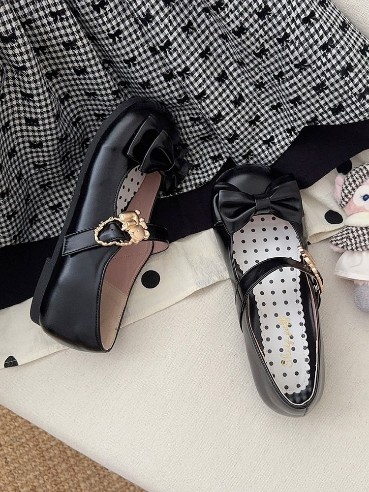 Heart with Bear Hugging Flats Top Black Sweet Lolita Buckles Bow at