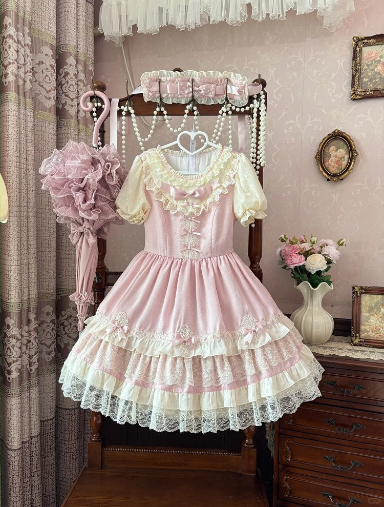 Süßes Lolita-Kleid mit Puffärmeln, Schleife, leichten Details, rosa OP, gestufter Spitzenbesatz